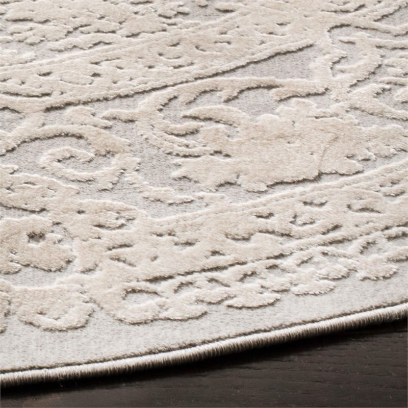 Safavieh Reflection 5' Round Rug in Light Gray and Cream