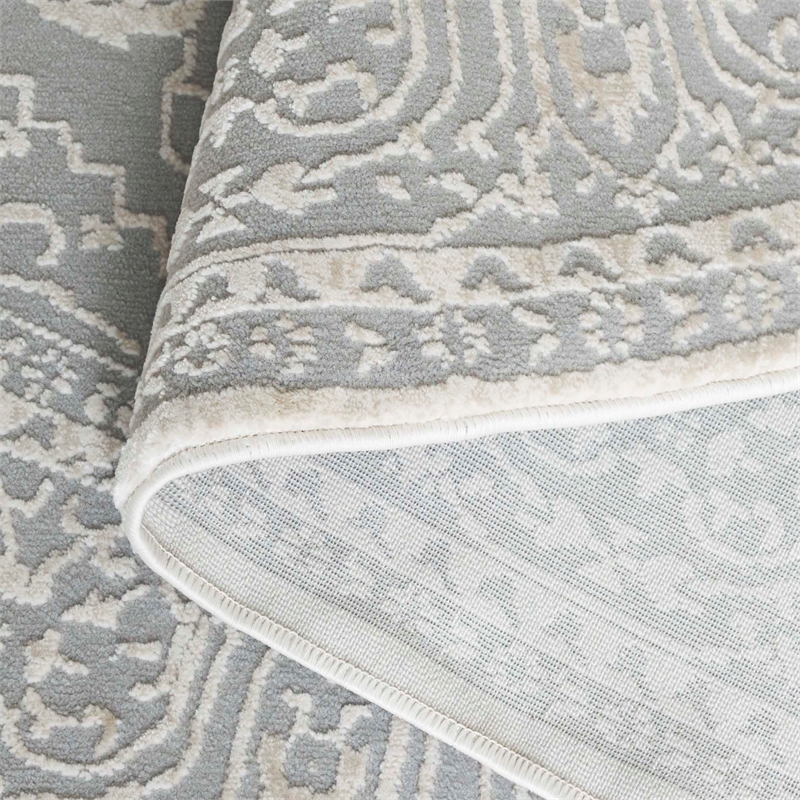 Safavieh Reflection 5' Round Rug in Light Gray and Cream