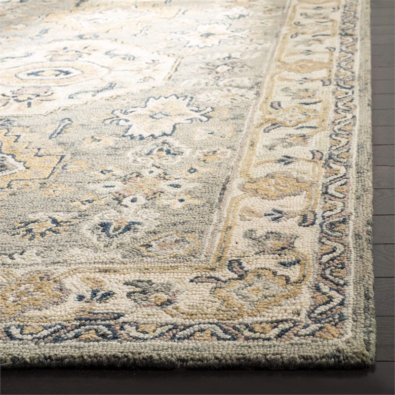 Safavieh Aspen 8' x 10' Hand Tufted Wool Rug in Moss and Ivory