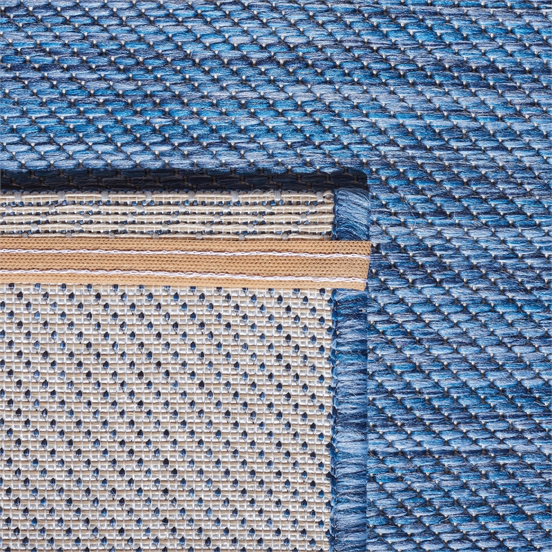 Safavieh Beach House 4' x 6' Rug in Aqua