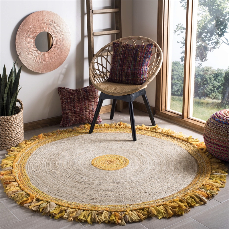 Safavieh Cape Cod 3' Round Hand Woven Jute Rug in Gold and Natural