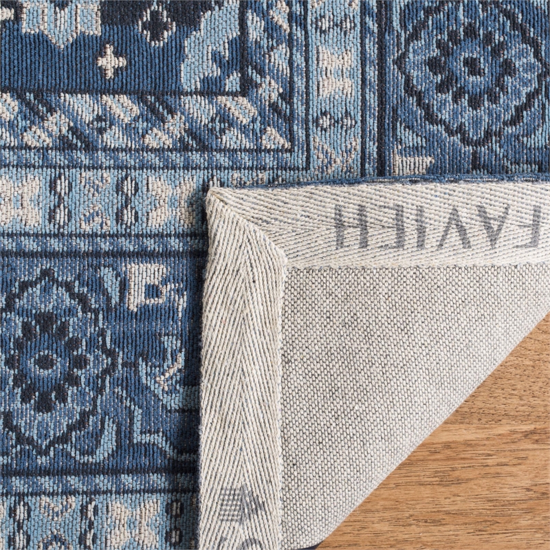 Safavieh Classic Vintage 4' x 6' Rug in Blue and Charcoal