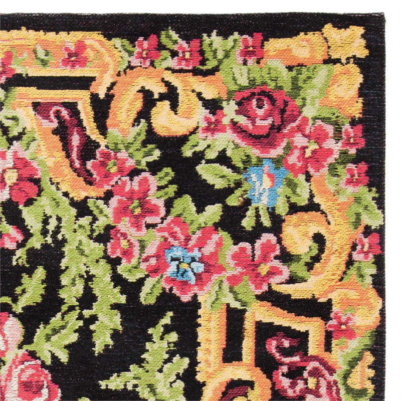 Safavieh Classic Vintage 4' x 6' Rug in Black and Rose
