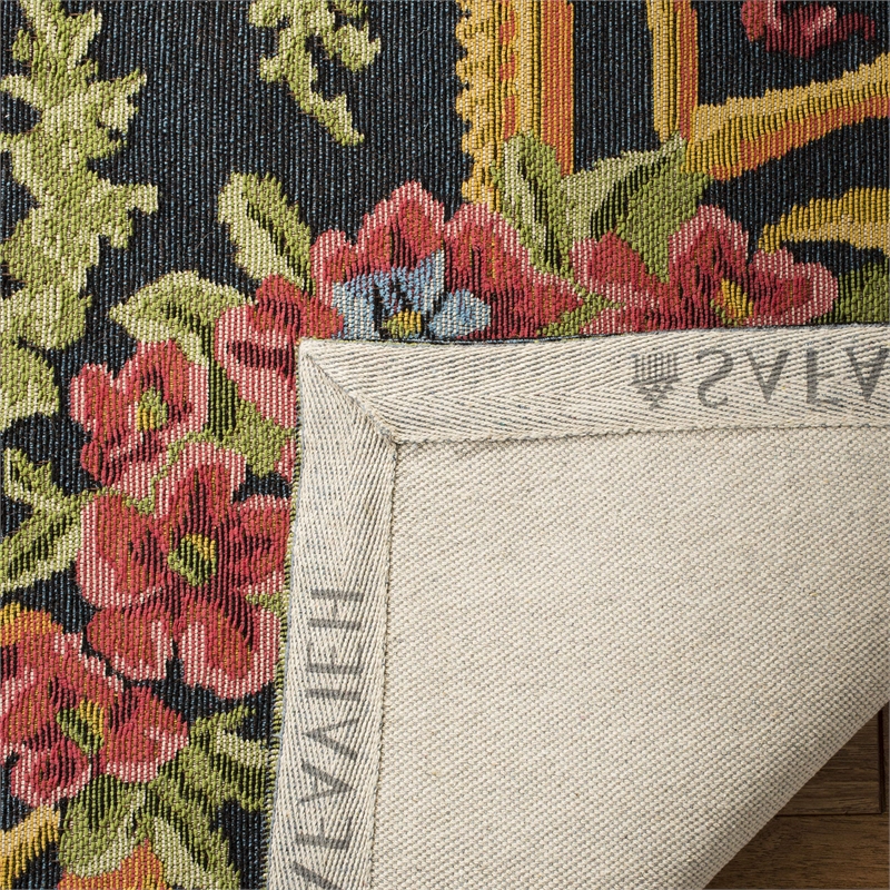 Safavieh Classic Vintage 4' x 6' Rug in Black and Rose
