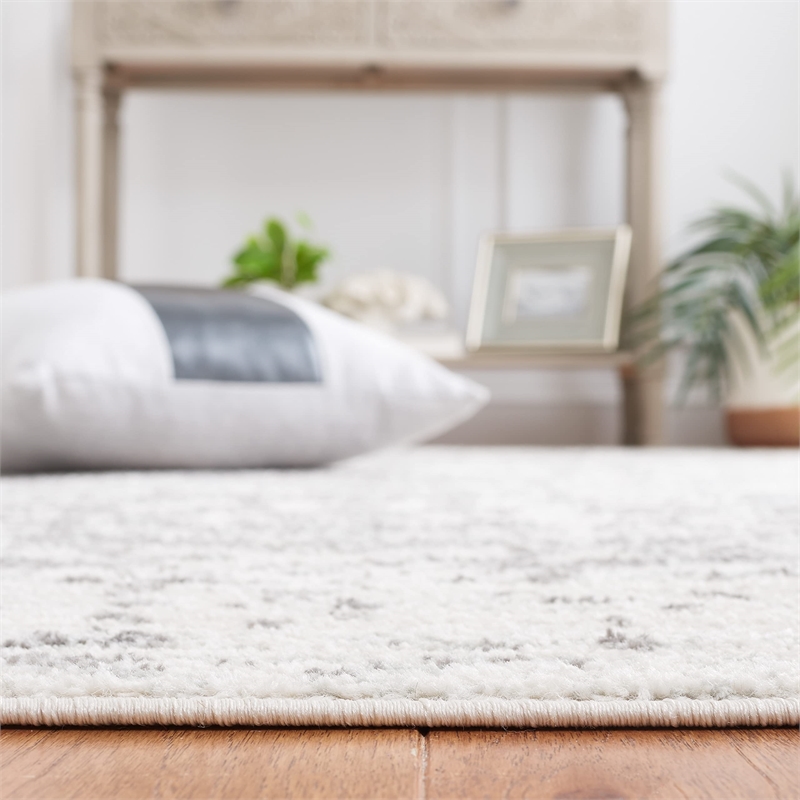 Safavieh Madison 3' x 5' Rug in Silver and Ivory