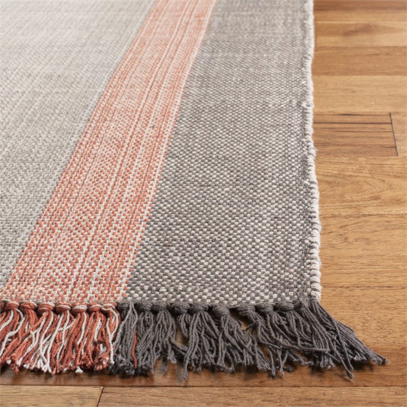 Safavieh Montauk 8' x 10' Hand Woven Rug in Terracotta and Gray MTK301P8