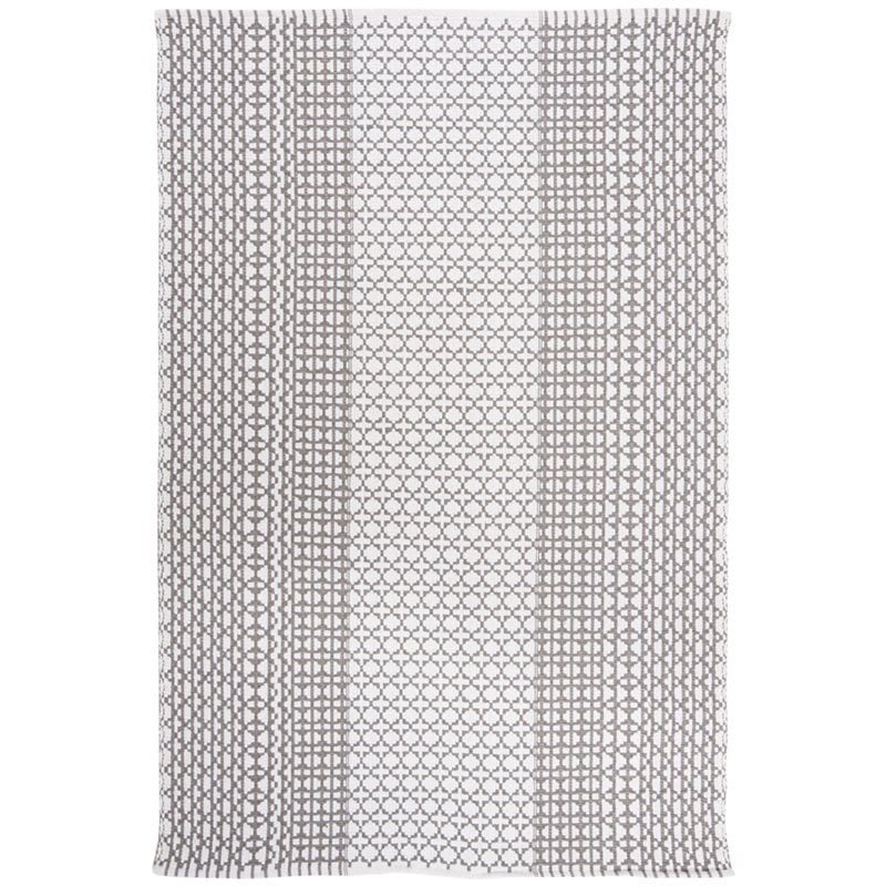 Safavieh Montauk 3' x 5' Hand Woven Rug in Gray and Ivory