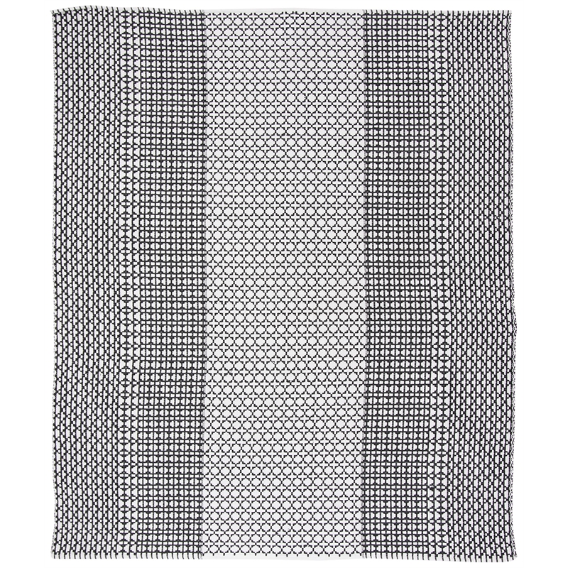 Safavieh Montauk 8' x 10' Hand Woven Rug in Black and Ivory