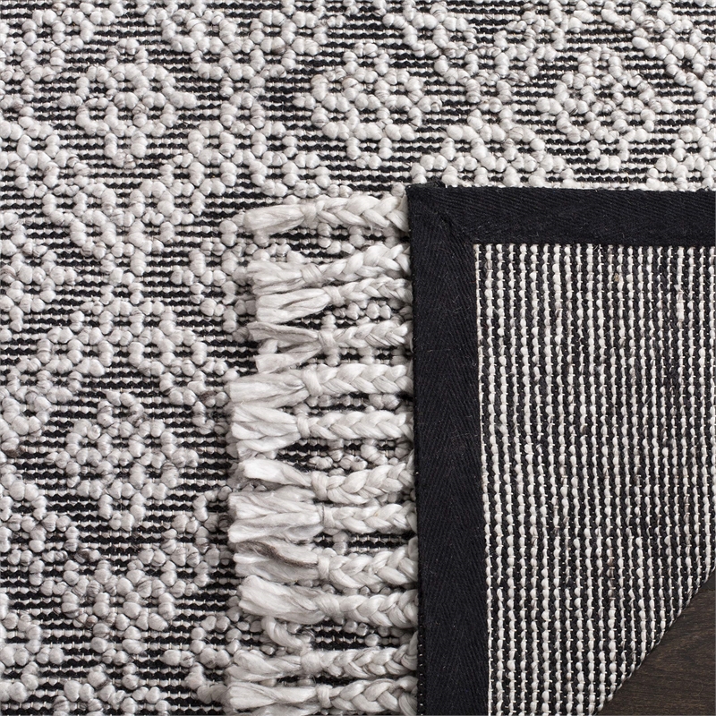 Safavieh Natura 8' x 10' Hand Woven Wool Rug in Charcoal and Gray