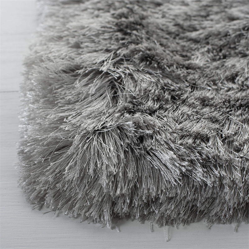 Safavieh Ocean 5' x 8' Hand Tufted Shag Rug in Silver