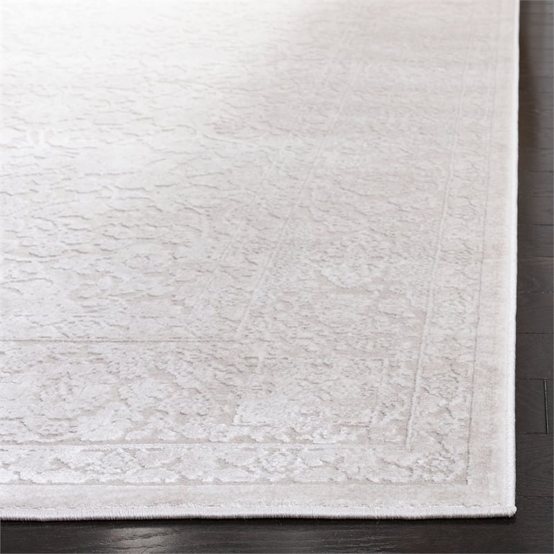 Safavieh Reflection 4' x 6' Rug in Cream and Ivory