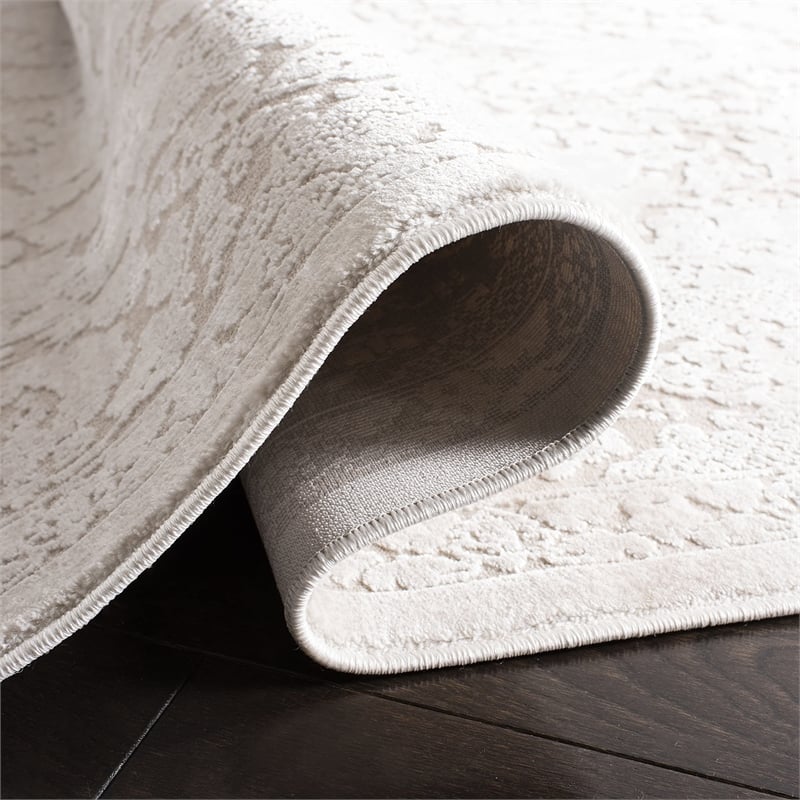 Safavieh Reflection 4' x 6' Rug in Cream and Ivory