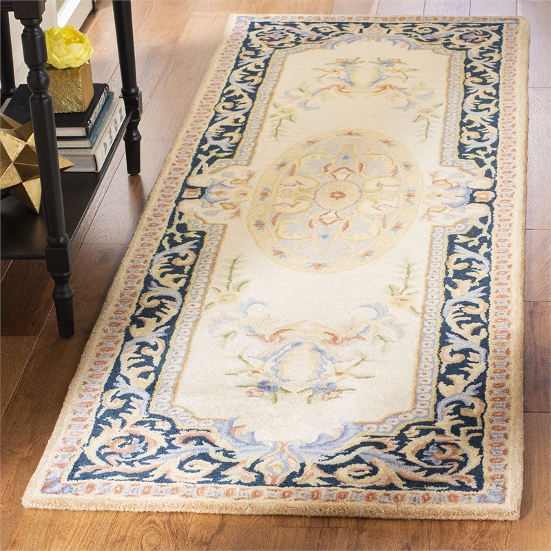 Safavieh Savonnerie 2'6