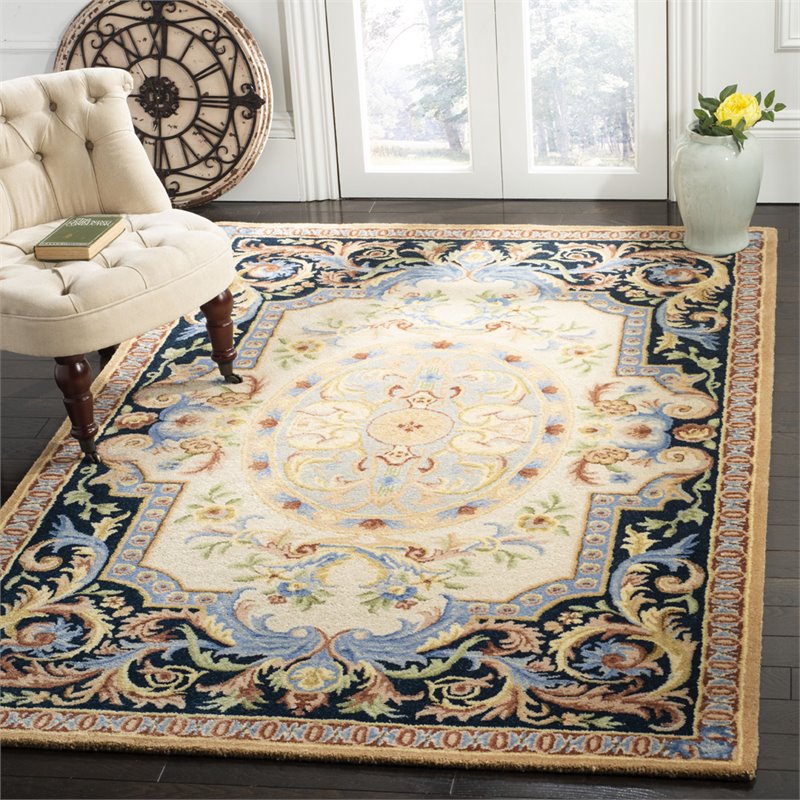 Safavieh Savonnerie 4' x 6' Hand Tufted Wool Rug in Ivory and Black