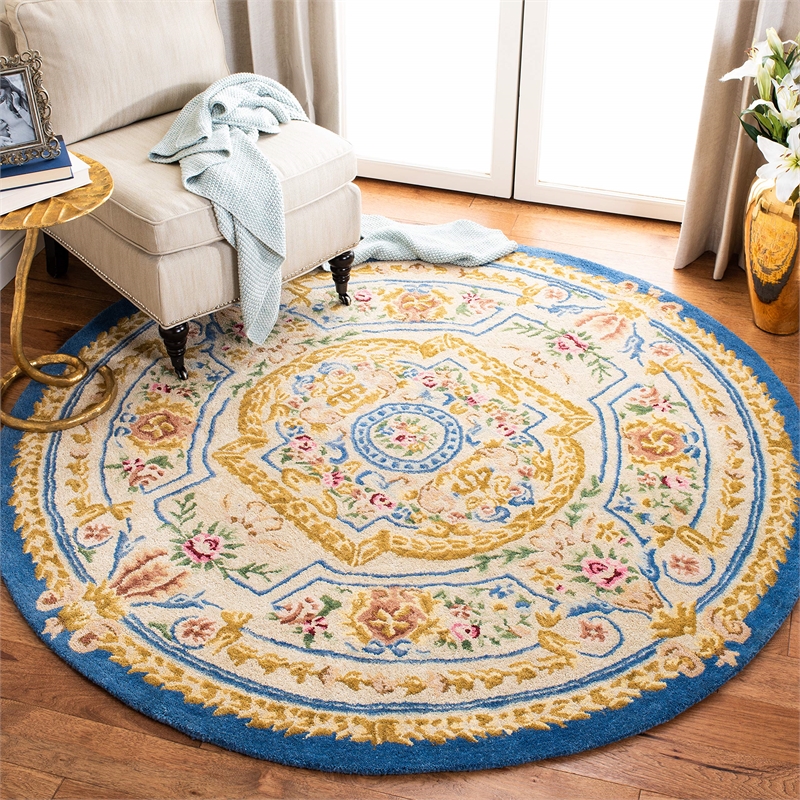 Safavieh Savonnerie 6' Round Hand Tufted Wool Rug in Blue and Ivory