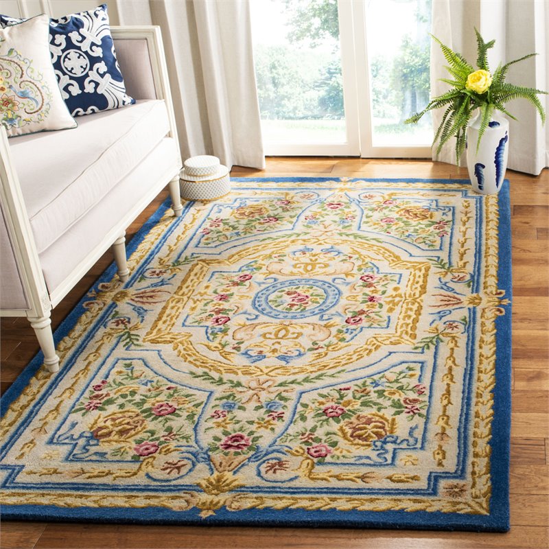 Safavieh Savonnerie 8' x 10' Hand Tufted Wool Rug in Blue and Ivory