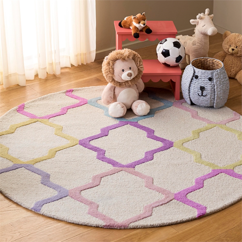 Safavieh 5' Round Hand Tufted Wool Rug in Ivory
