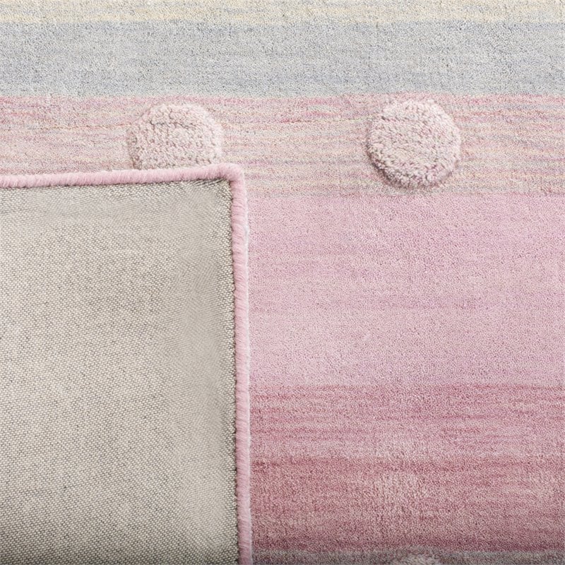 Safavieh 5' x 8' Hand Loomed Wool Rug in Light Blue and Pink