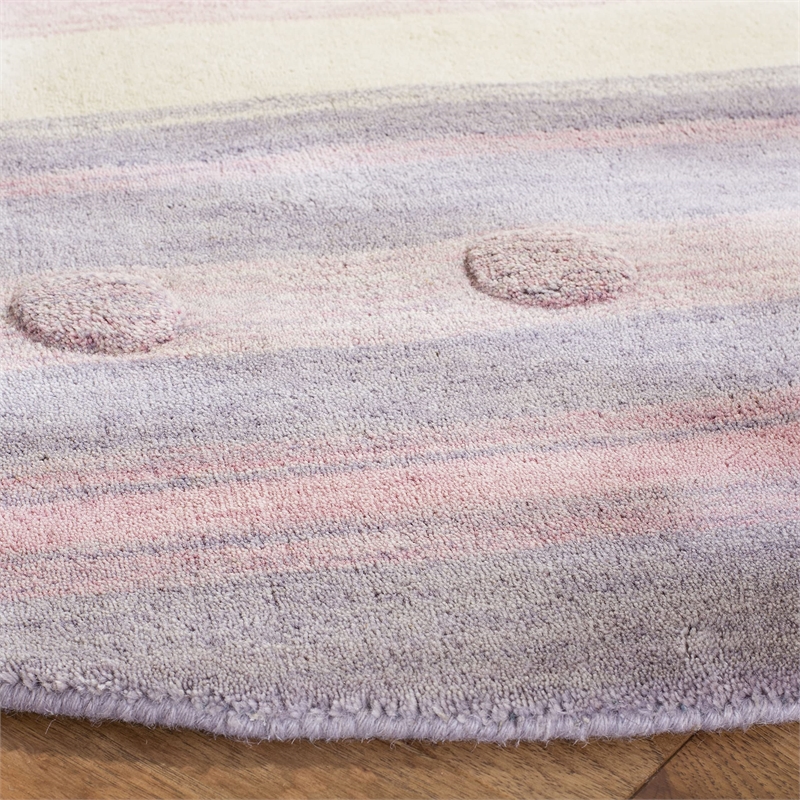 Safavieh 5' Round Hand Loomed Wool Rug in Light Purple and Ivory