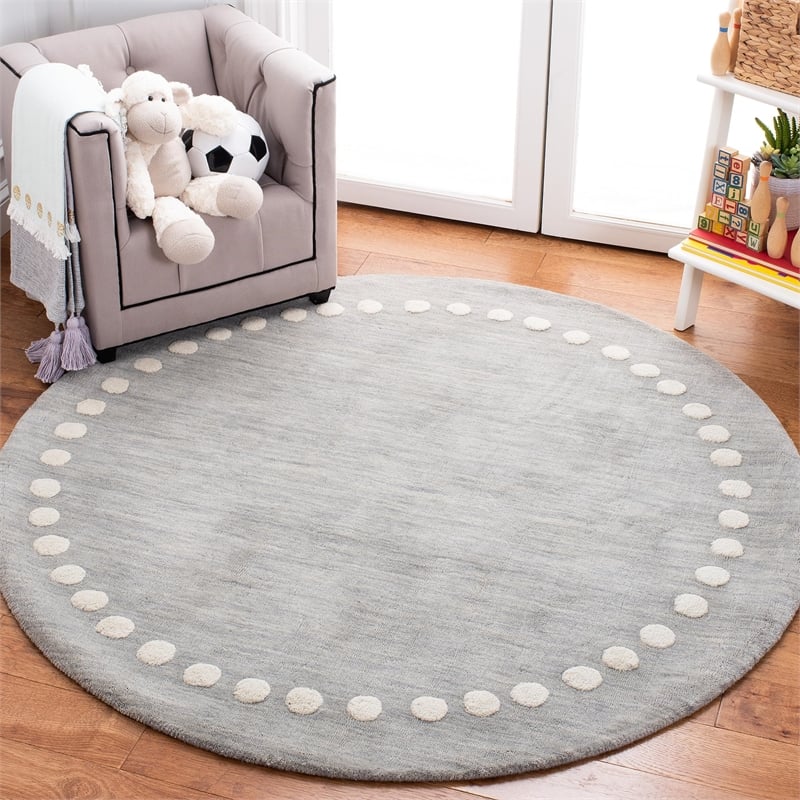 Safavieh 5' Round Hand Loomed Wool Rug in Gray and Ivory