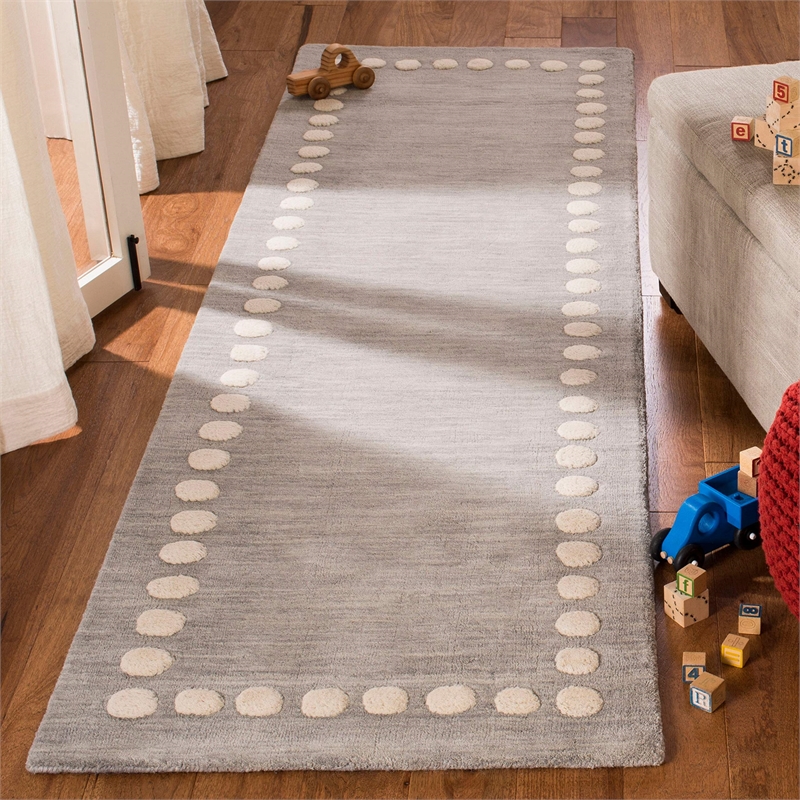 Safavieh 3' x 5' Hand Loomed Wool Rug in Pink and Ivory