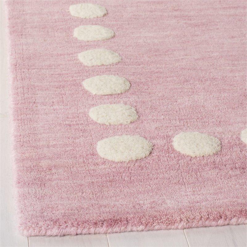 Safavieh 4' x 6' Hand Loomed Wool Rug in Pink and Ivory