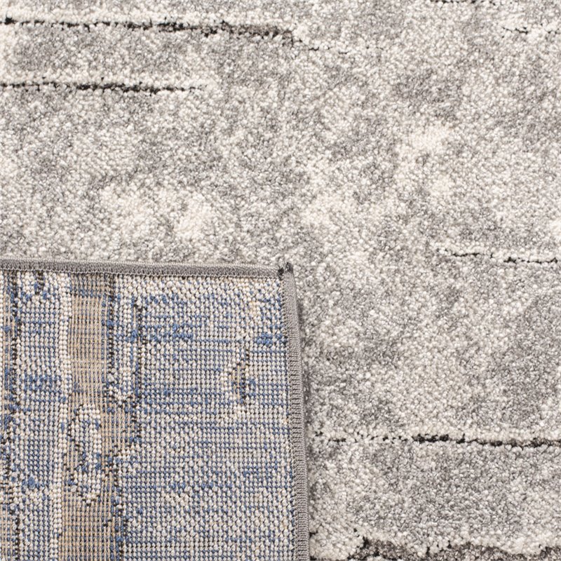 Safavieh Spirit 2' x 8' Runner Rug in Gray