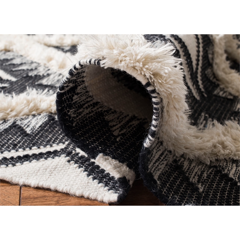 Safavieh Kenya 8' x 10' Hand Woven Shag Wool Rug in Black and Ivory