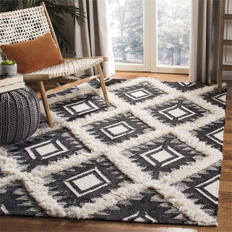 Safavieh Kenya 9' x 12' Hand Woven Shag Wool Rug in Black and Ivory