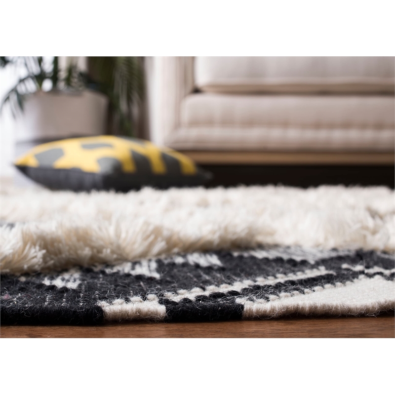 Safavieh Kenya 9' x 12' Hand Woven Shag Wool Rug in Black and Ivory