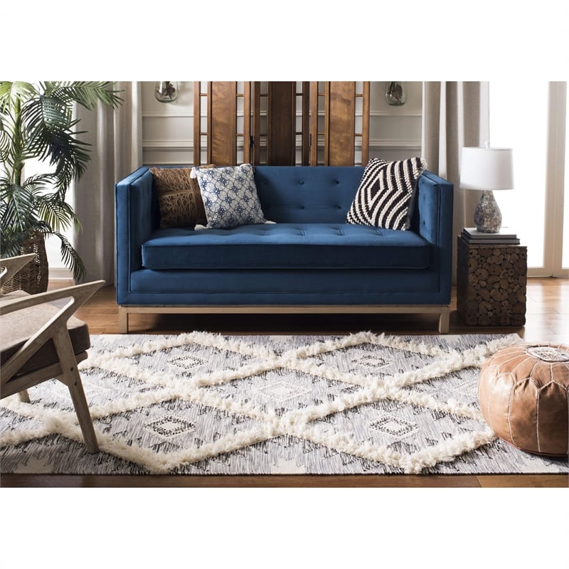 Safavieh Kenya 9' x 12' Hand Woven Shag Wool Rug in Charcoal and Ivory