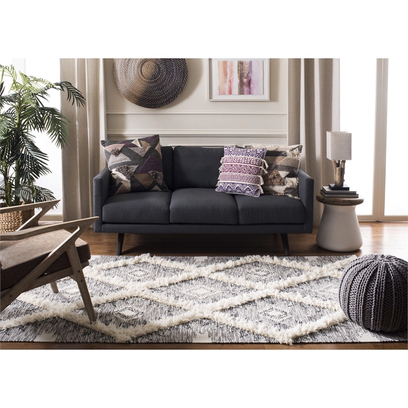 Safavieh Kenya 9' x 12' Hand Woven Shag Wool Rug in Black and Ivory