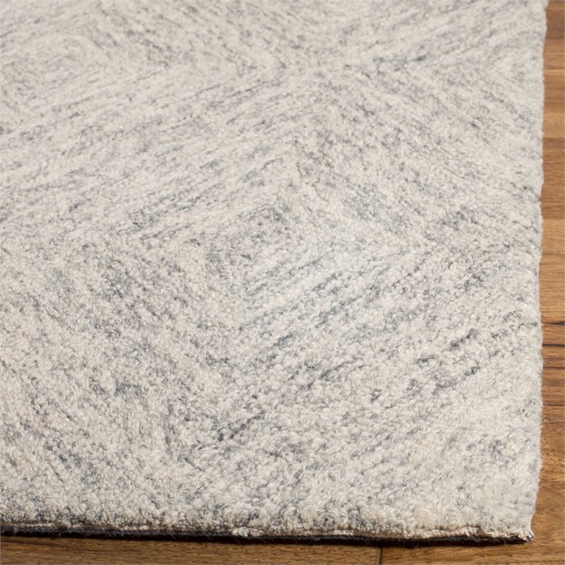 Safavieh Abstract 5' x 8' Hand Tufted Wool Rug in Gray