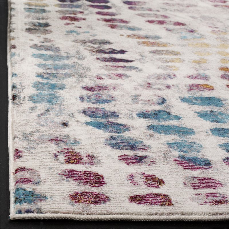 Safavieh Aria 2' x 8' Runner Rug