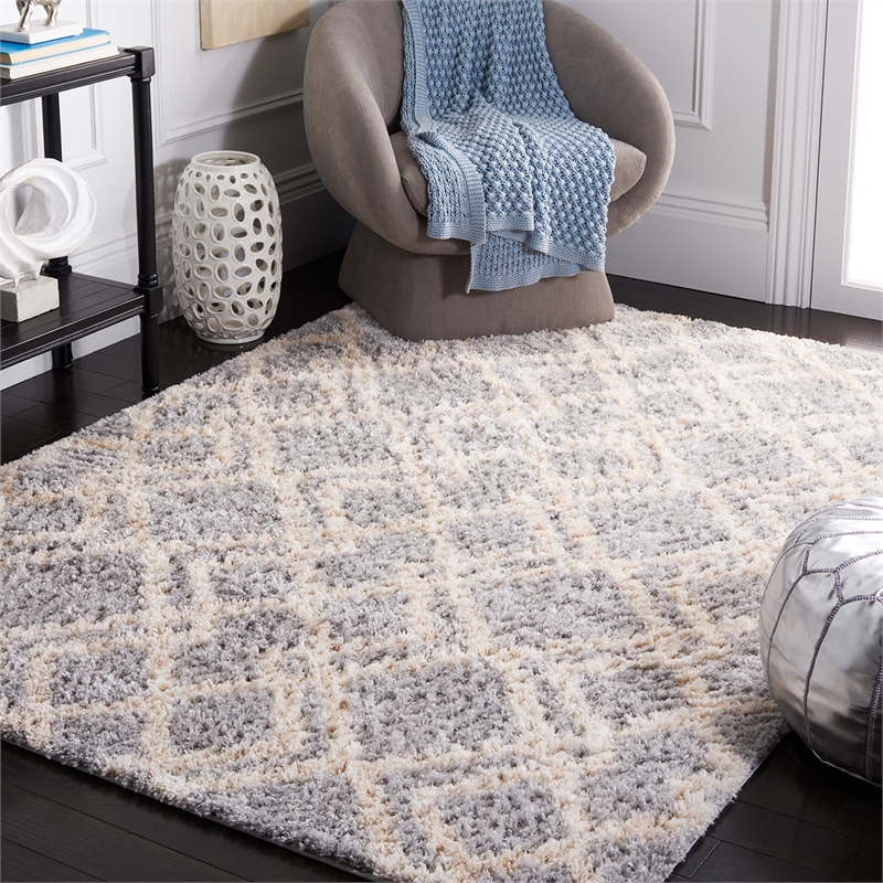 Safavieh Berber 4' x 6' Shag Rug in Gray and Ivory