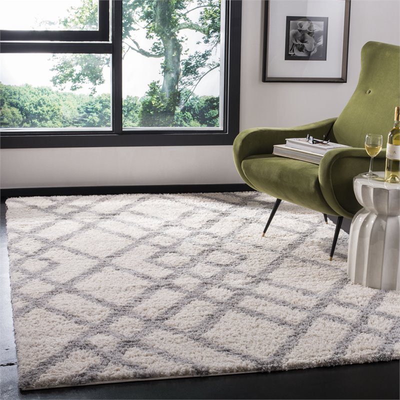 Safavieh Berber 4' x 6' Shag Rug in Ivory and Gray