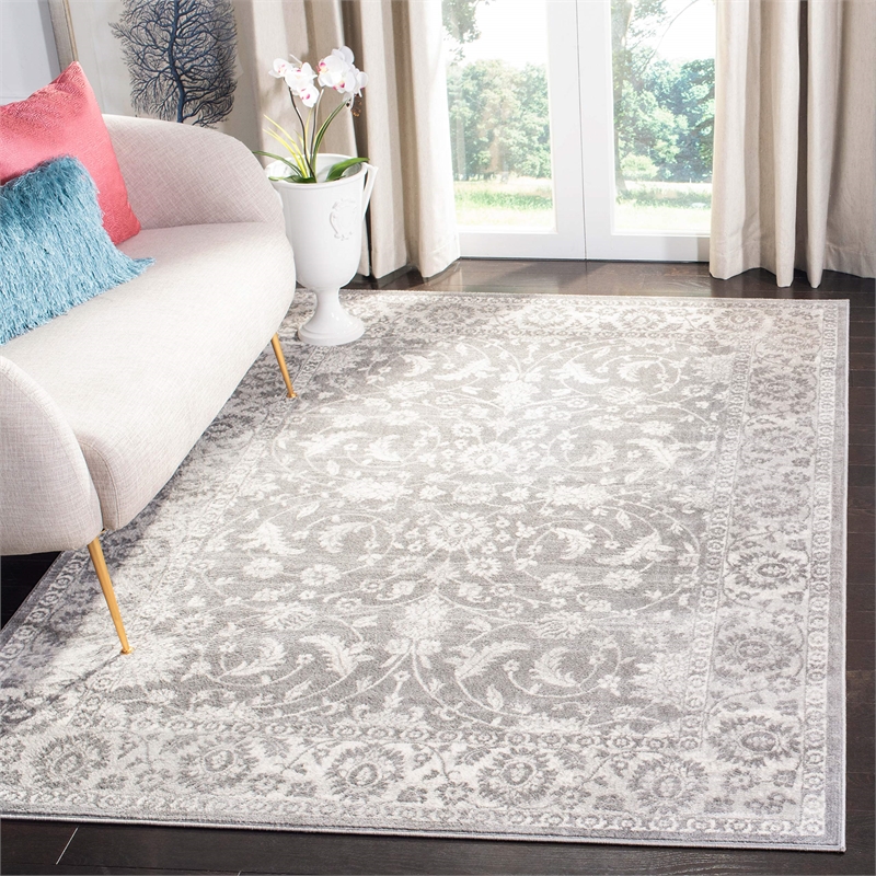 Safavieh Brentwood 5'3