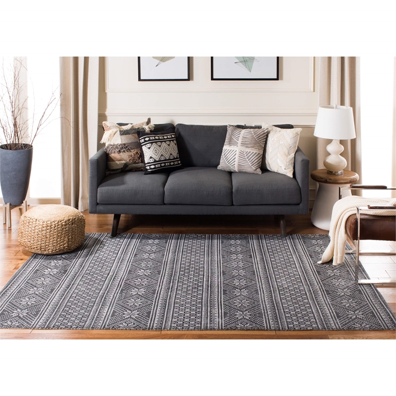 Safavieh Cedar Brook 4' x 6' Hand Loomed Rug in Black and Ivory