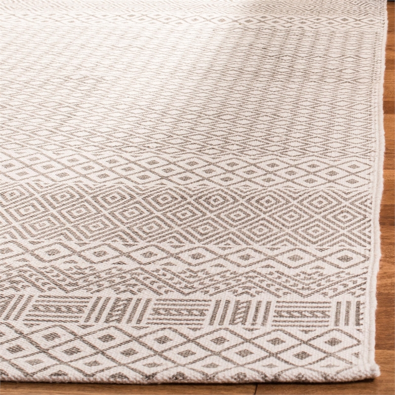 Safavieh Cedar Brook 3' x 5' Hand Loomed Rug in Gray and Ivory