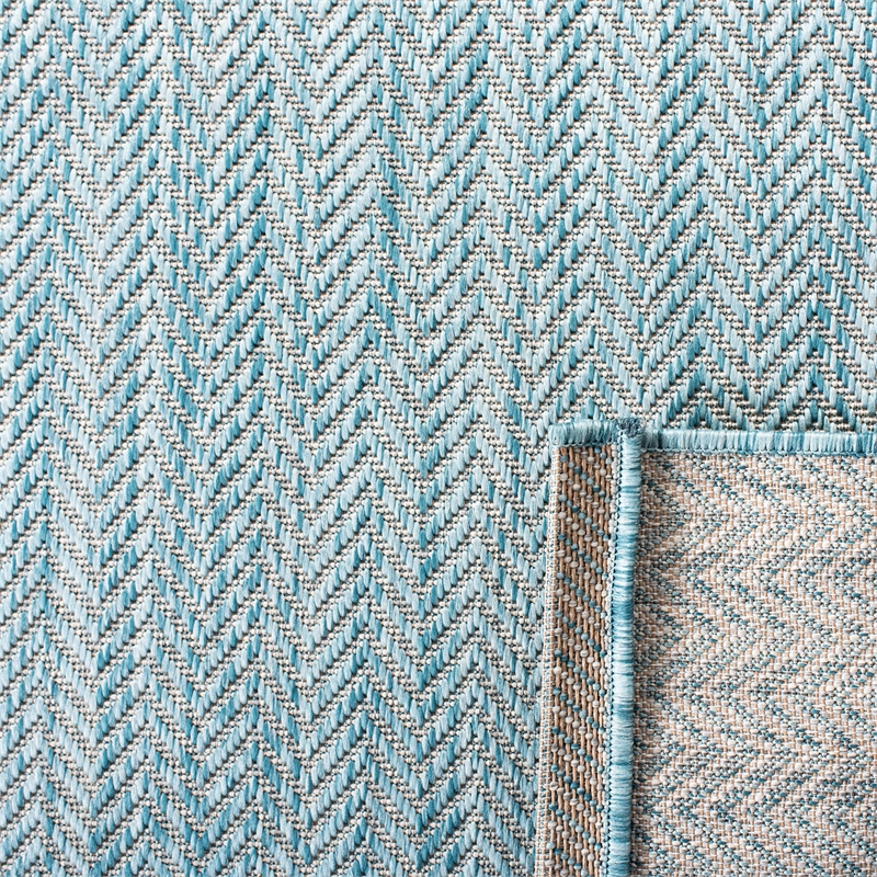 Safavieh Courtyard 2'3