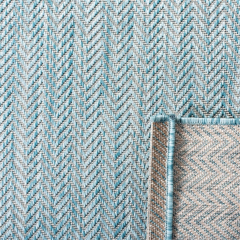 Safavieh Courtyard 2'3