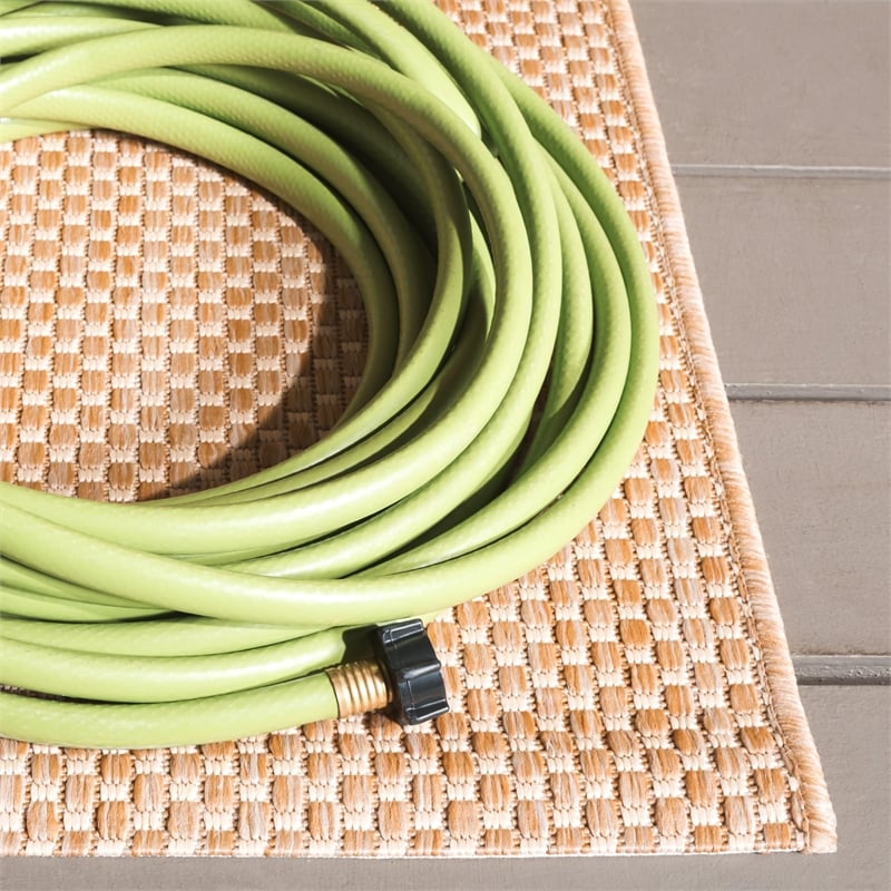 Safavieh Courtyard 5'3