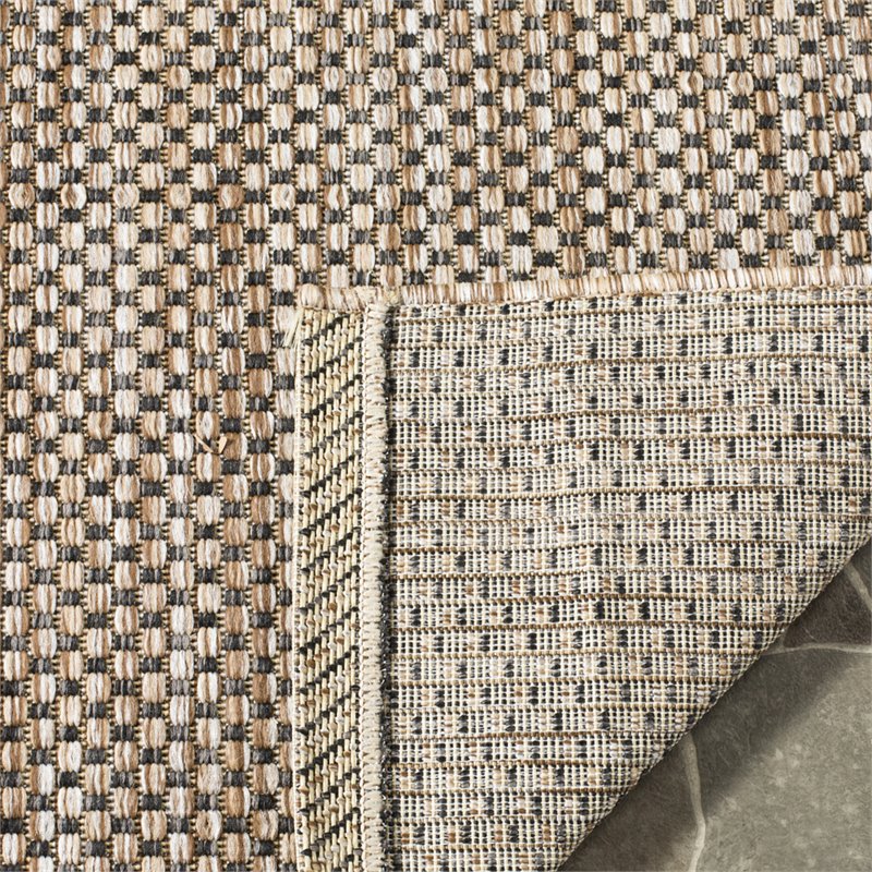 Safavieh Courtyard 2'3