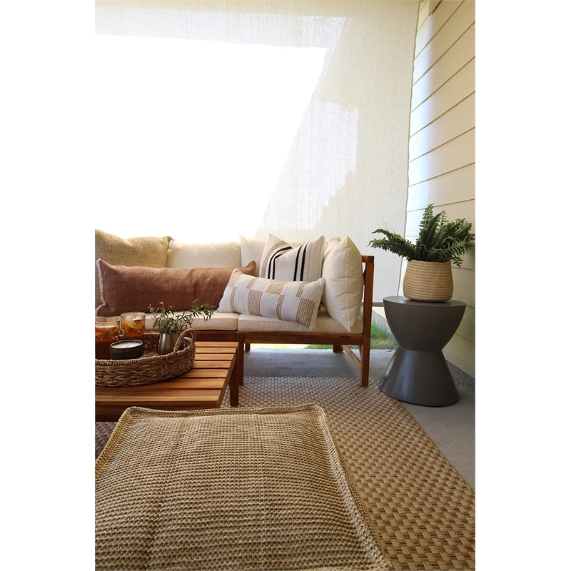 Safavieh Courtyard 2'3