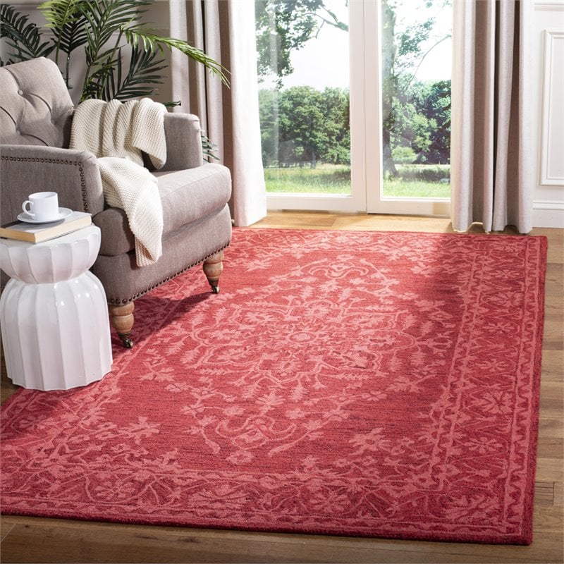 Safavieh Dip Dye 4' x 6' Hand Tufted Wool Rug in Red