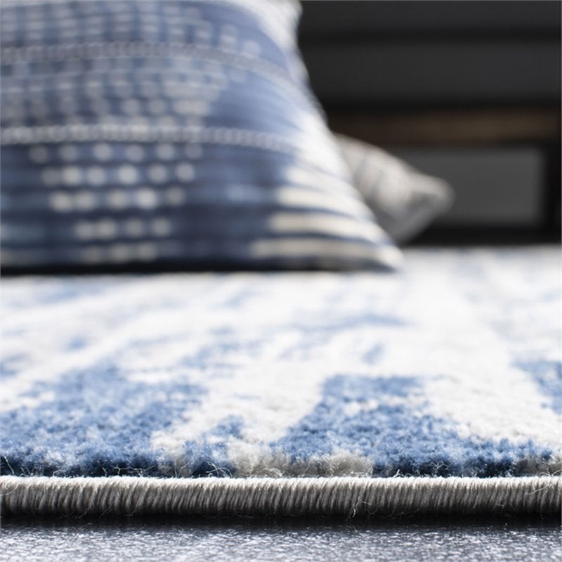 Safavieh Jasper 4' x 6' Rug in Gray and Blue