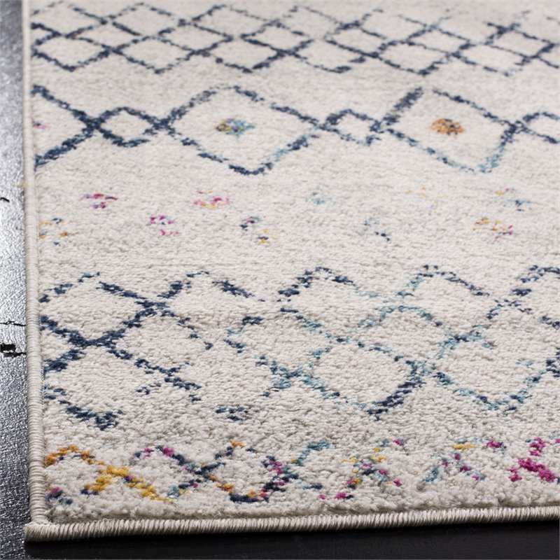 Safavieh Madison 3' x 5' Rug in Ivory and Navy