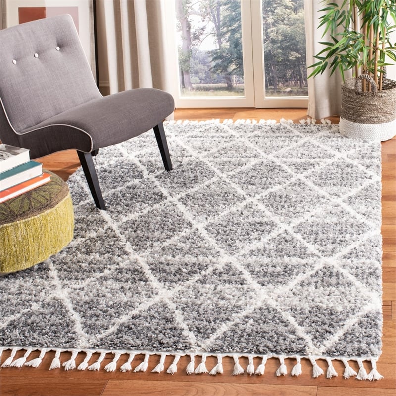 Safavieh Melrose 4' x 6' Shag Rug in Gray and Ivory