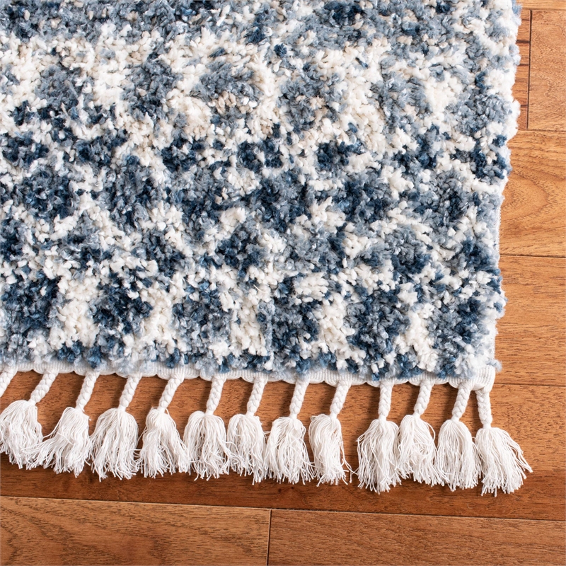 Safavieh Melrose 4' x 6' Shag Rug in Navy and Ivory