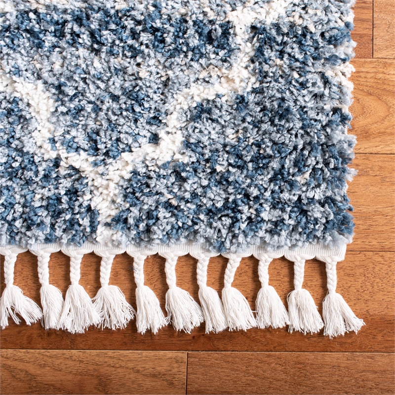 Safavieh Melrose 4' x 6' Shag Rug in Navy and Ivory